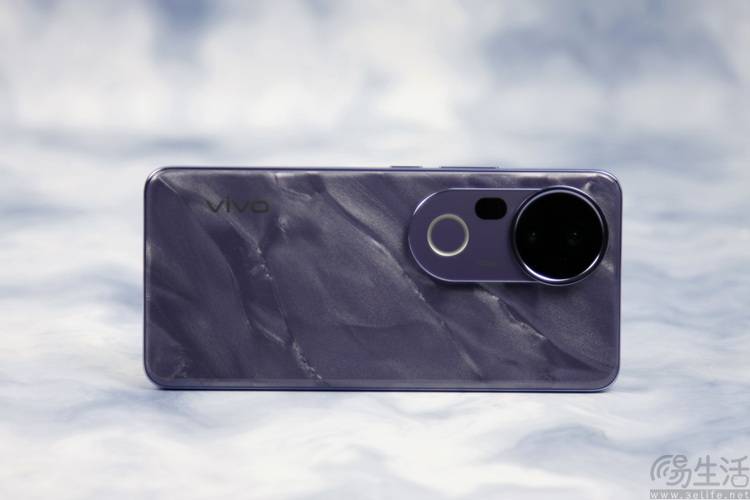 列首发评测：多彩、好玩还特别能打开元棋牌appvivo S30系(图16)